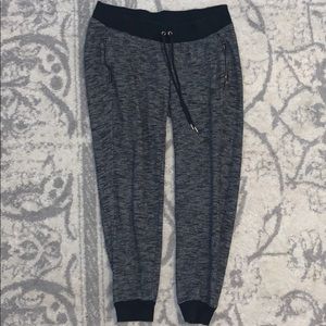 Jessica Simpson Maternity joggers